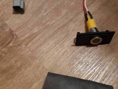 Bild 4:Druckschalter 5,5 bar mit LED-Warnlampe