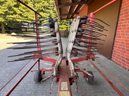 Bild 3:Kuhn Schwader GA 381 GM