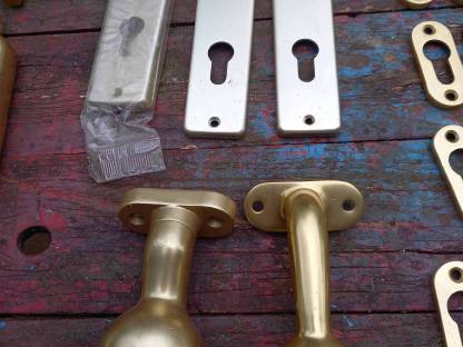 Bild 3:Türgriffe Drücker 70er Jahre