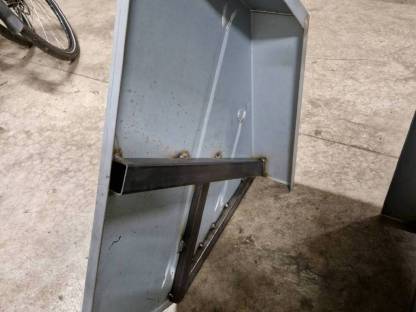 Bild 4:Neue Kotflügel Steyr 8140-8150-8165