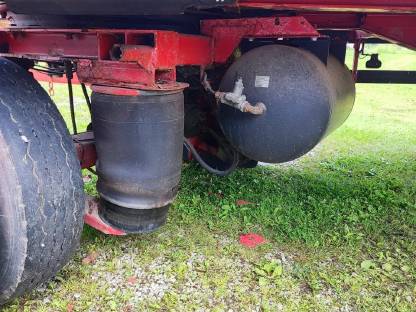 Bild 7:Ballenanhänger