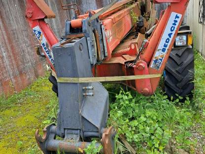 Bild 5:Abgebrannter Manitou Teleskoplader 1740 SL