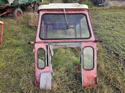 Bild 2:Massey Ferguson 148 Sekura Dach