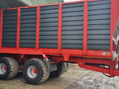 Kirchner Häckseltransportwagen, Kratzbodenwagen