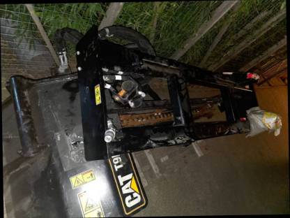 Bild 4:Schlitzfräse CAT T9B