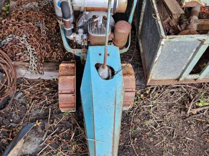 Bild 4:Motormäher Vogel & Noot