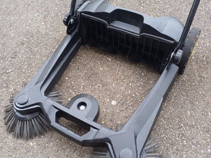 Bild 2:Kärcher Kehrmaschine S650