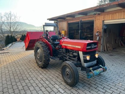 Bild 3:Massey Ferguson 135 Agrarfahrzeug