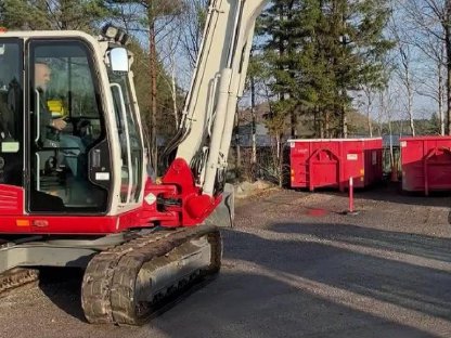 Take Job TB290 mit Werkzeugen