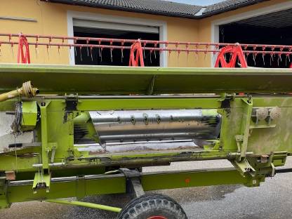 Bild 3:Schneidwerk Claas V600
