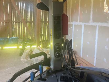 Bild 9:New Holland T4 85