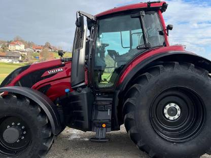 Bild 3:Valtra T175D Neuschlepper