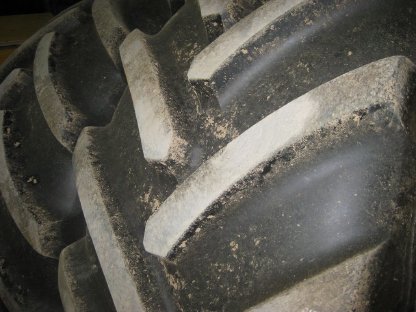 Bild 2:Reifen Michelin Axiobib 2