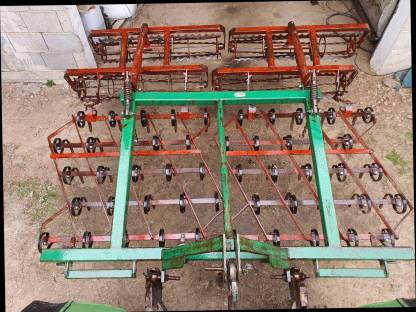 Bild 4:Saatbeetkombination Knoche egge, grubber