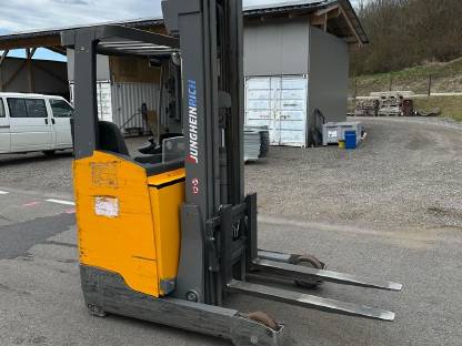 Jungheinrich Hubmaststapler
