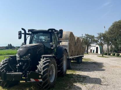 Bild 3:Verleihe Ballenwagen Fliegl