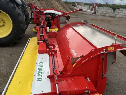 Bild 2:Pöttinger NovaCat V10 ED