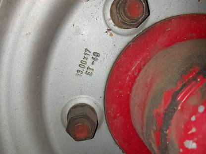 Bild 2:15.0 55 R17 BKT Kompletträder