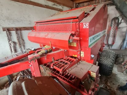 Pöttinger Presse Rollprofi 330
