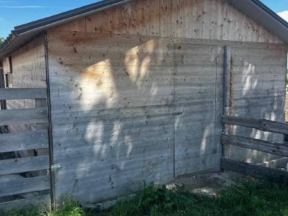 Bild 2:Hühnerstall für 150 Bio-Hühner