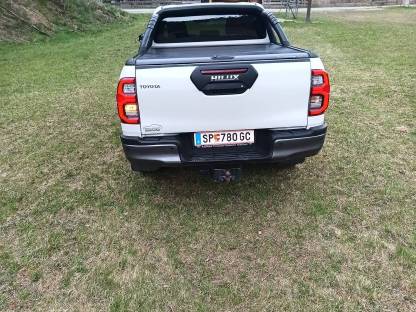 Bild 2:Toyota Hilux invisibele