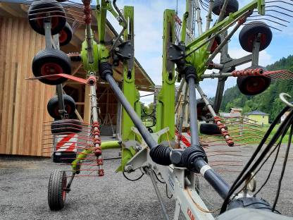 Claas Liner 2700