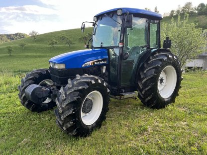 New Holland TN 75S