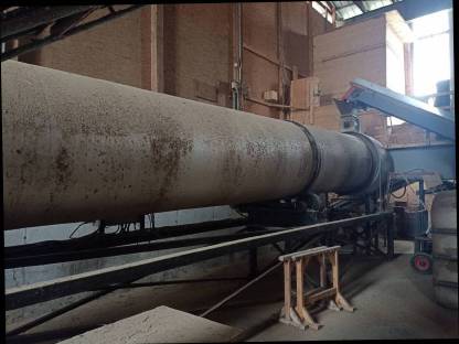 Bild 5:Trommel-Trockner, Bunker, Förderband