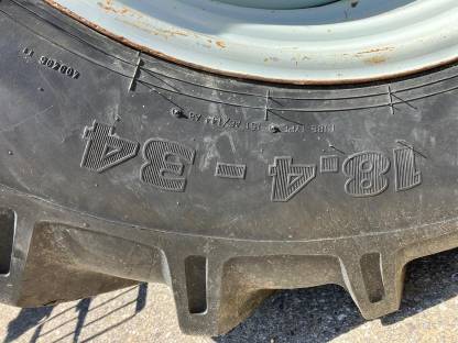 Bild 7:Steyr 8075 Allrad mit Druckluft
