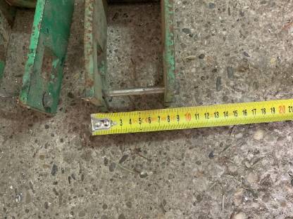 Bild 3:Halterung für Saatkasten