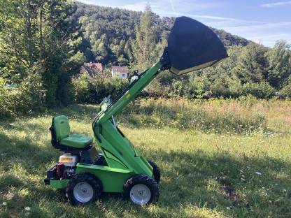 Avant 313 S Hoflader Minilader Hoftrak