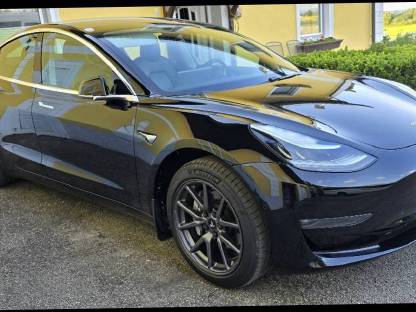Tesla Model 3 Standard Range Plus FSD
