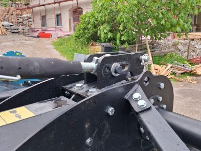 Bild 6:Imants Spatenmaschine Ecomix EM-SX300H 3 m