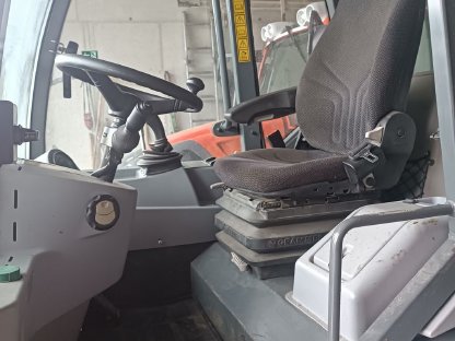 Bild 3:Kramer Radlader 750