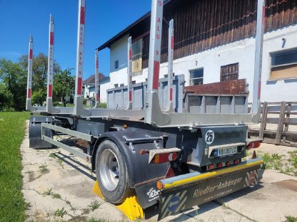 Bild 2:Holzanhänger Ebert