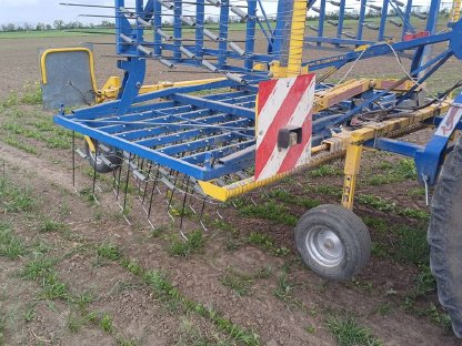 Bild 5:Treffler Striegel 9,2 m