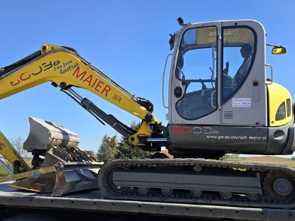 Wacker Neuson 8003 mit Powertilt