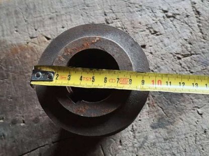 Bild 2:3-rillige Keilriemenscheibe 9,5 cm Ø Bohrung 42 mm Ø bis 13 mm