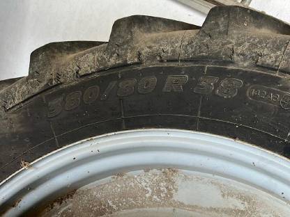 Bild 4:Pflegebereifung auf Verstellfelgen