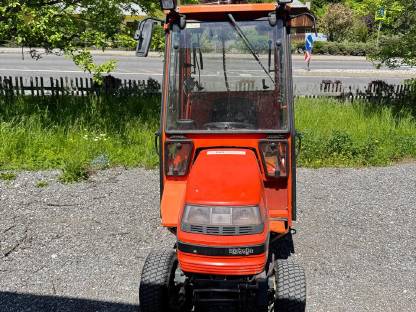 Kubota G1900 HST 4WS