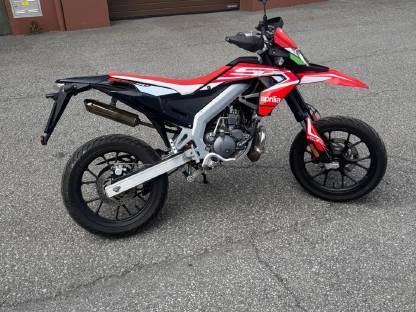 Bild 2:Aprilia Factory 50 ccm