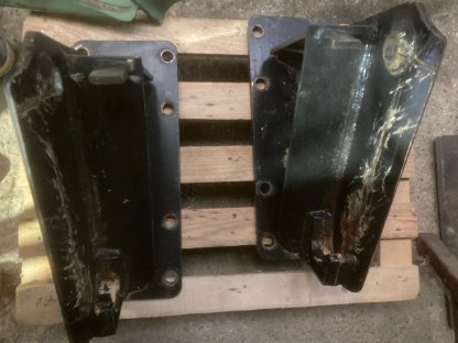 HAUER Aufnahme, Anbauplatten