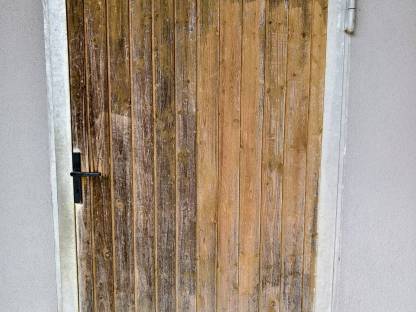 Verkaufe Stahltüren mit Holzfüllung