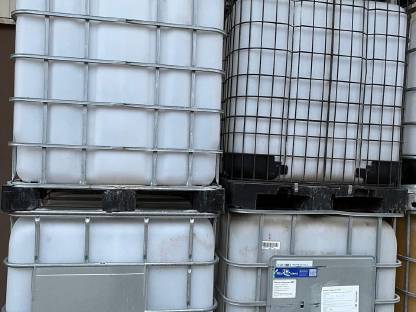 Bild 2:IBC Tanks