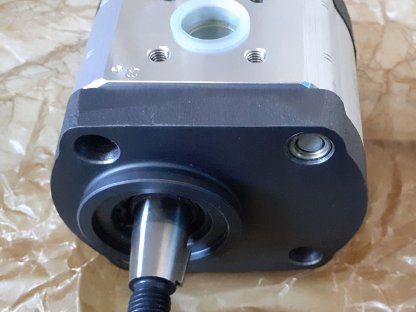 Hydraulikpumpe, Lenkungspumpe Bosch neu