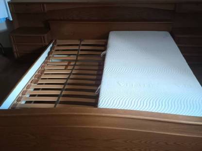 Doppelbett Echtholzfurniert