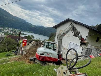 Bild 2:Baggerarbeiten mit Baggern von 1,5 t bis 22 t