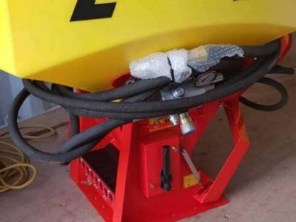 Bild 5:APV PS 300 M1 Dünger hydr.