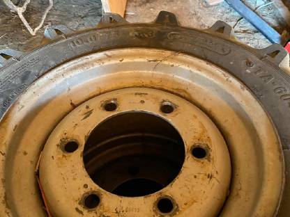 Bild 3:Weidemann Komplettradsatz 10.0/75-15.3