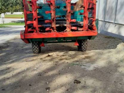 Bild 3:Miststreuer Kirchner Triumph 28